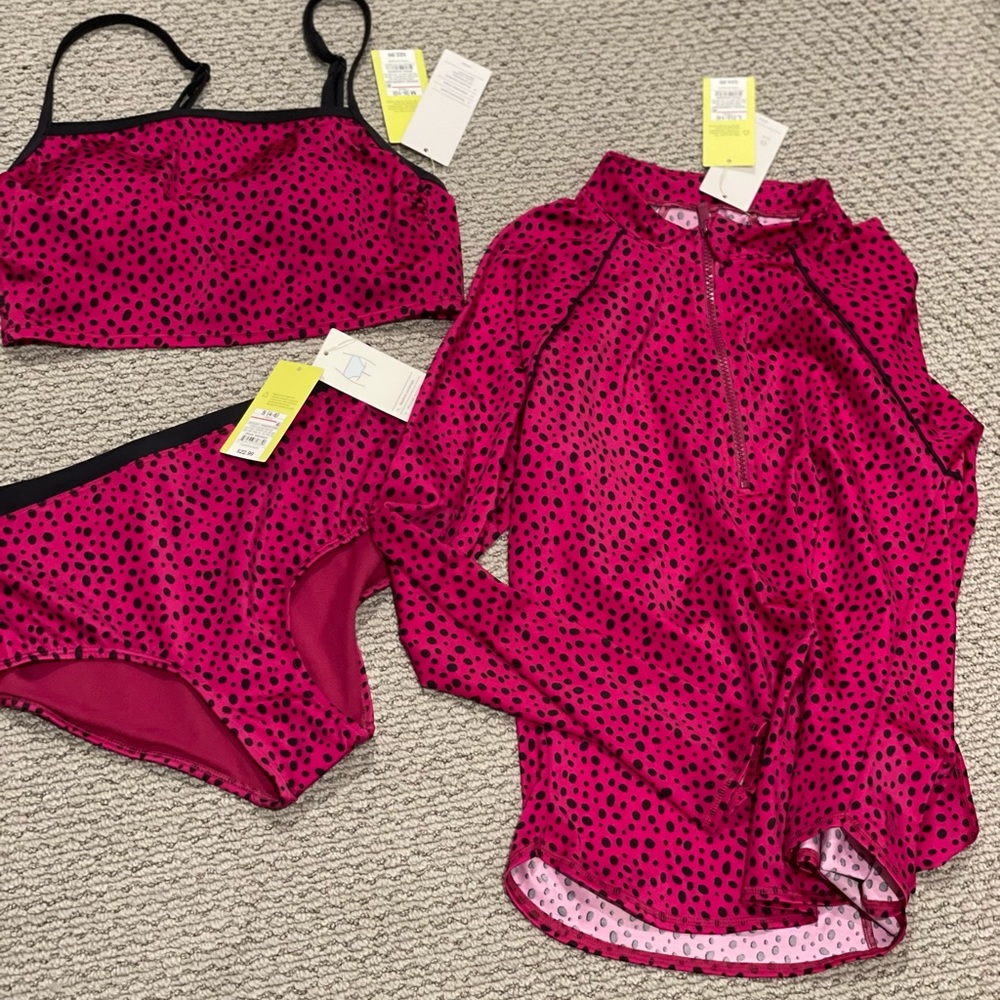 NWT 2 Piece Swimsuit with Rash-guard